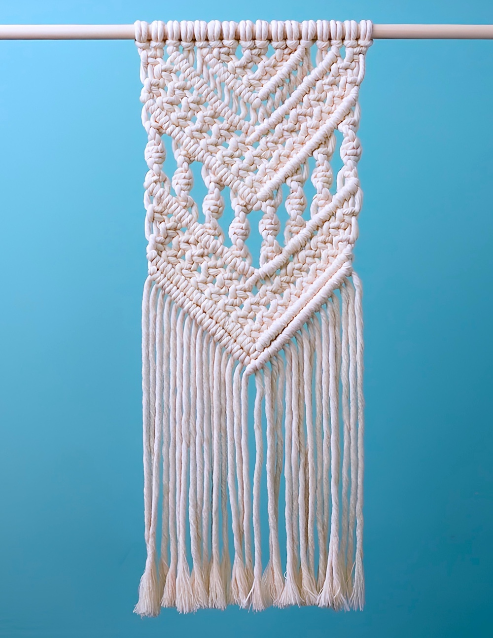 Finished Knots and Columns Wall Hanging project